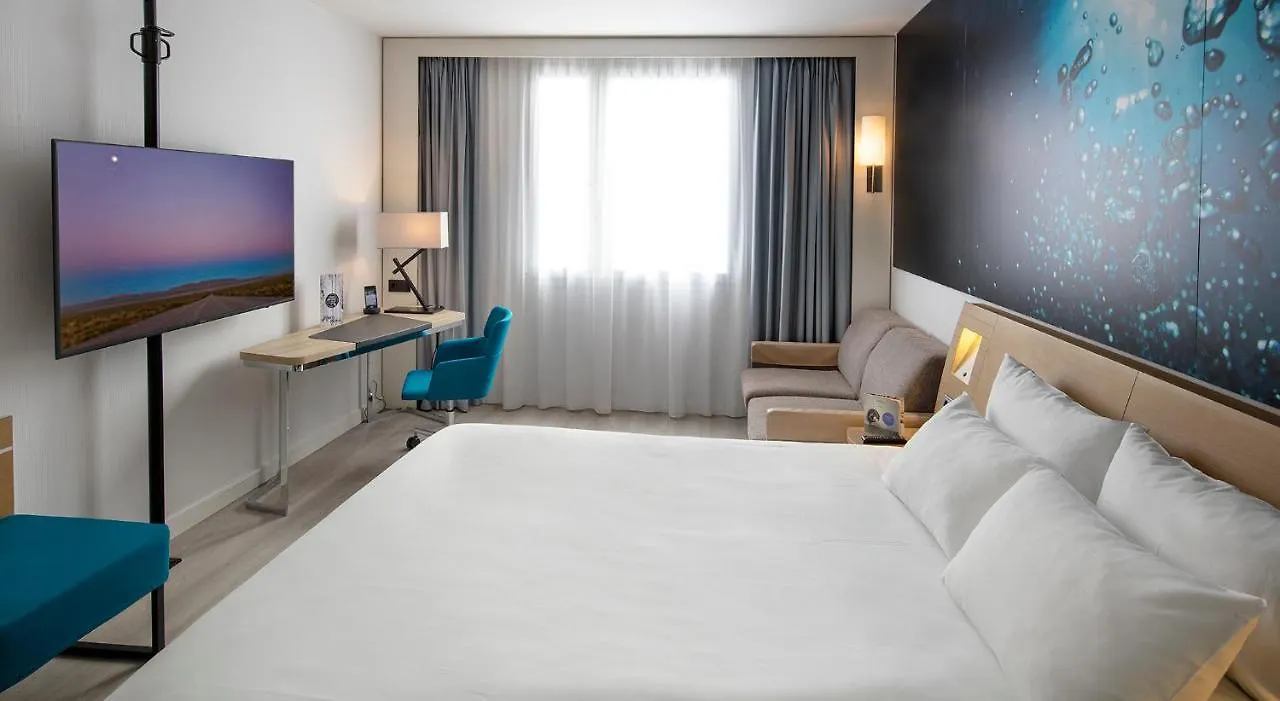 Novotel Barcelona Cornellà Cornellà de Llobregat 4*,  Espanha